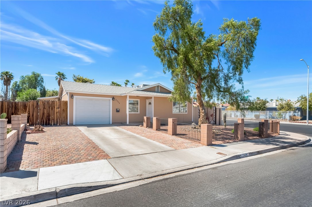 2524 Valparaiso Street Las Vegas NV 89108