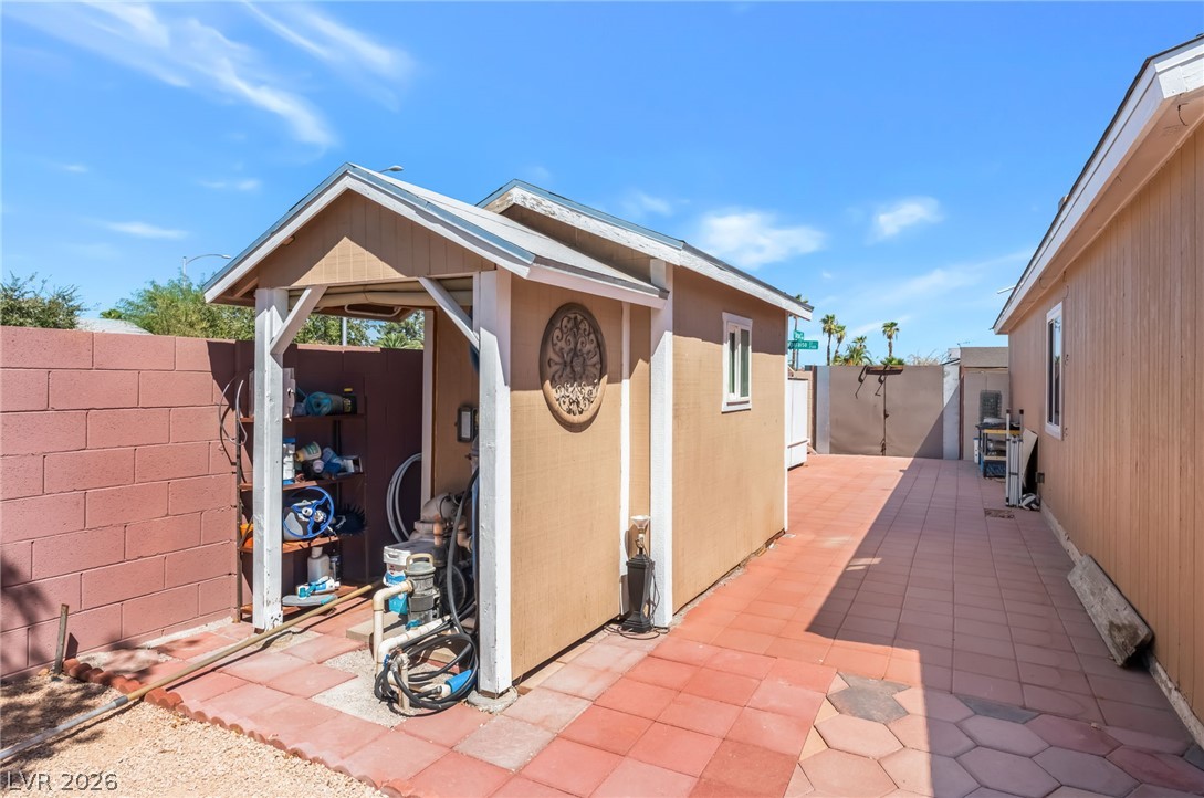 2524 Valparaiso Street Las Vegas NV 89108