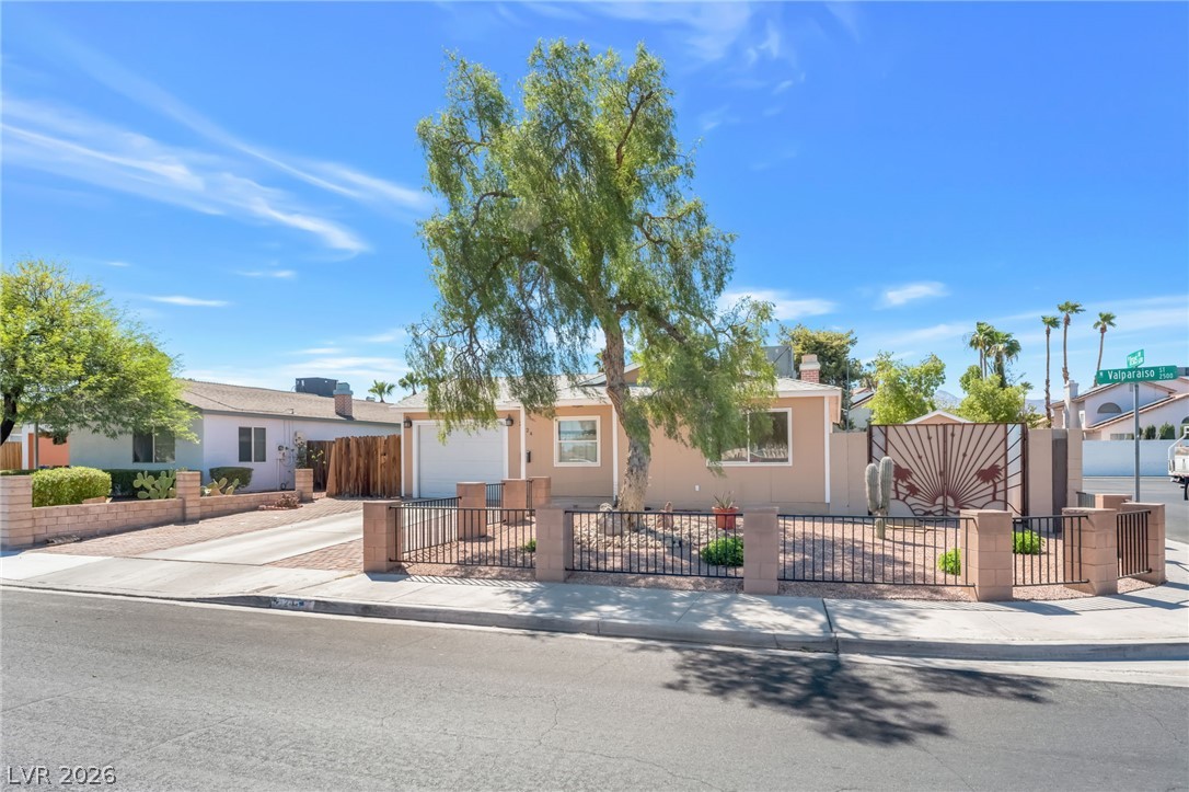 2524 Valparaiso Street Las Vegas NV 89108