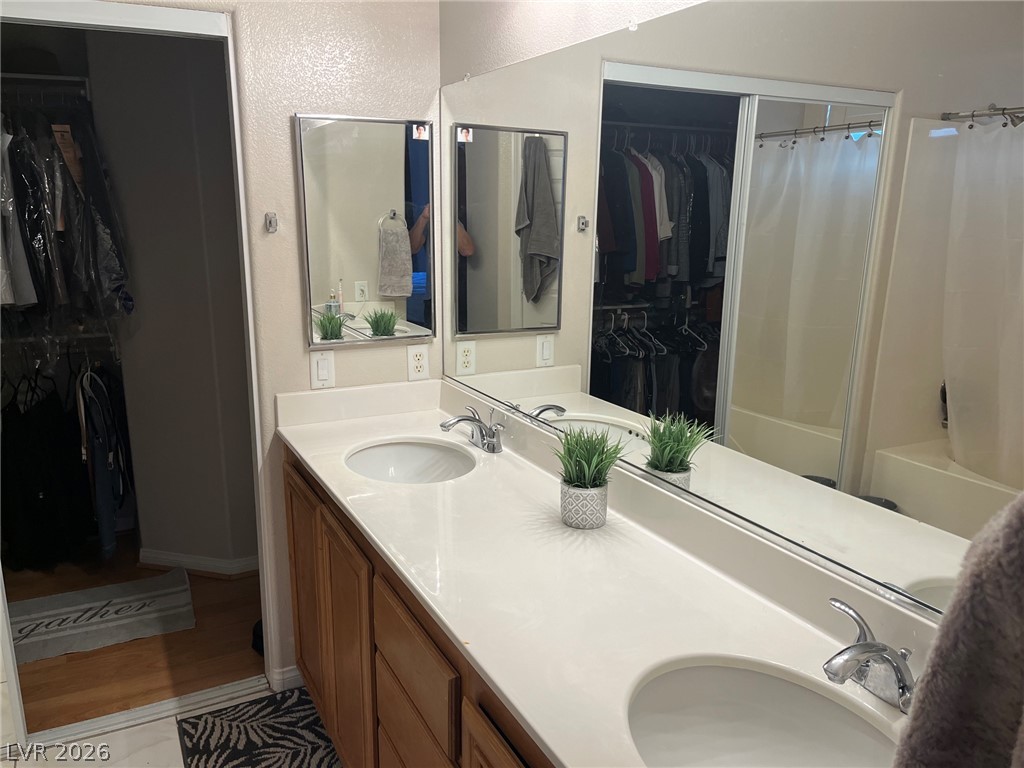 8473 Barossa Court Las Vegas NV 89117