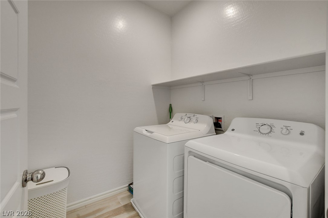 8866 Mountain Lion Avenue Las Vegas NV 89166