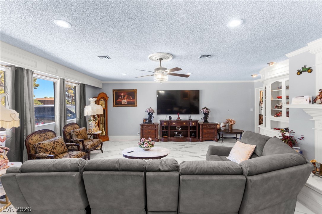 1963 Catalpa Trail Las Vegas NV 89108