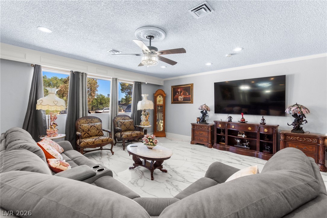 1963 Catalpa Trail Las Vegas NV 89108