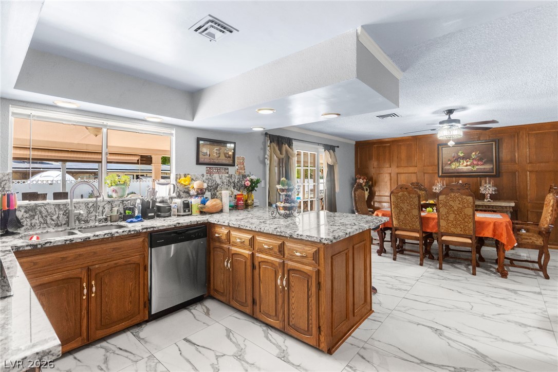 1963 Catalpa Trail Las Vegas NV 89108