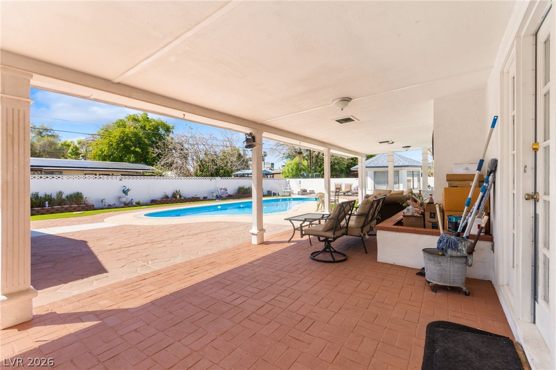 1963 Catalpa Trail Las Vegas NV 89108