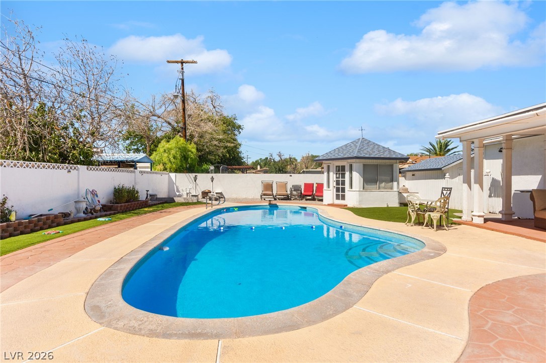 1963 Catalpa Trail Las Vegas NV 89108