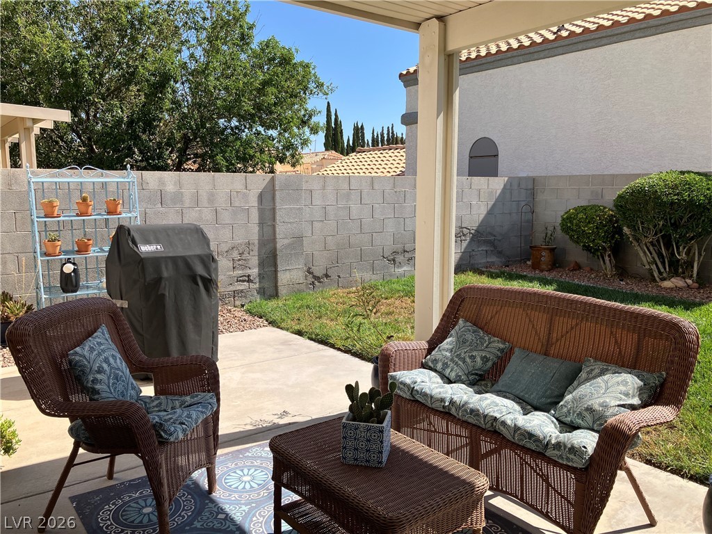 2820 South Swallow Point Circle Las Vegas NV 89117
