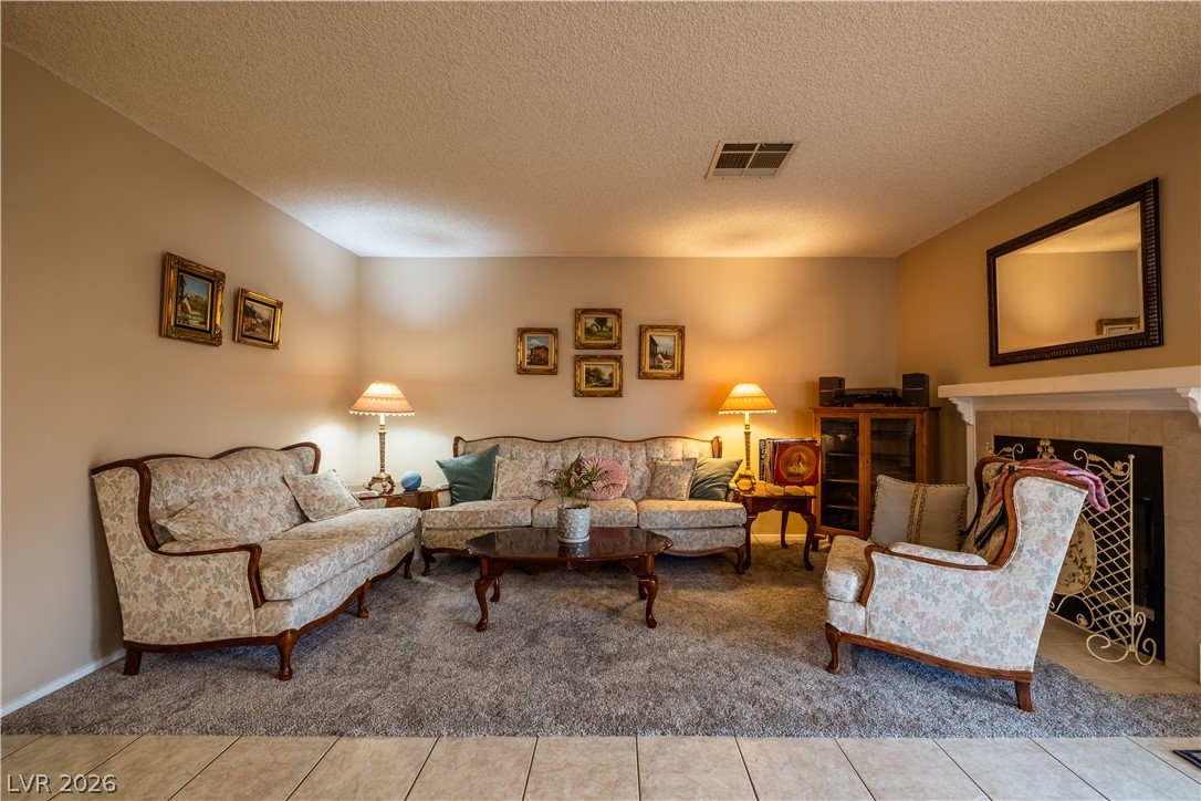 2820 South Swallow Point Circle Las Vegas NV 89117