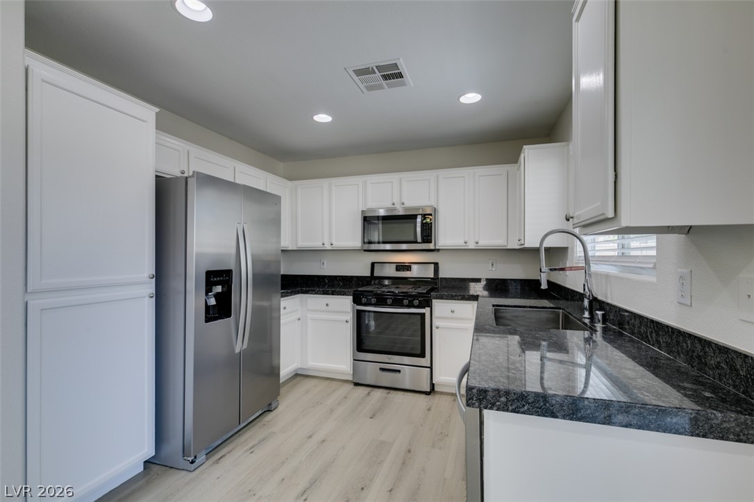 8021 Copperhead Creek Street Las Vegas NV 89143