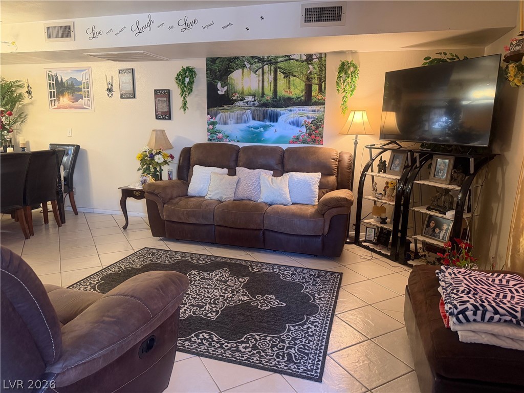 6033 Vegas Drive Las Vegas NV 89108