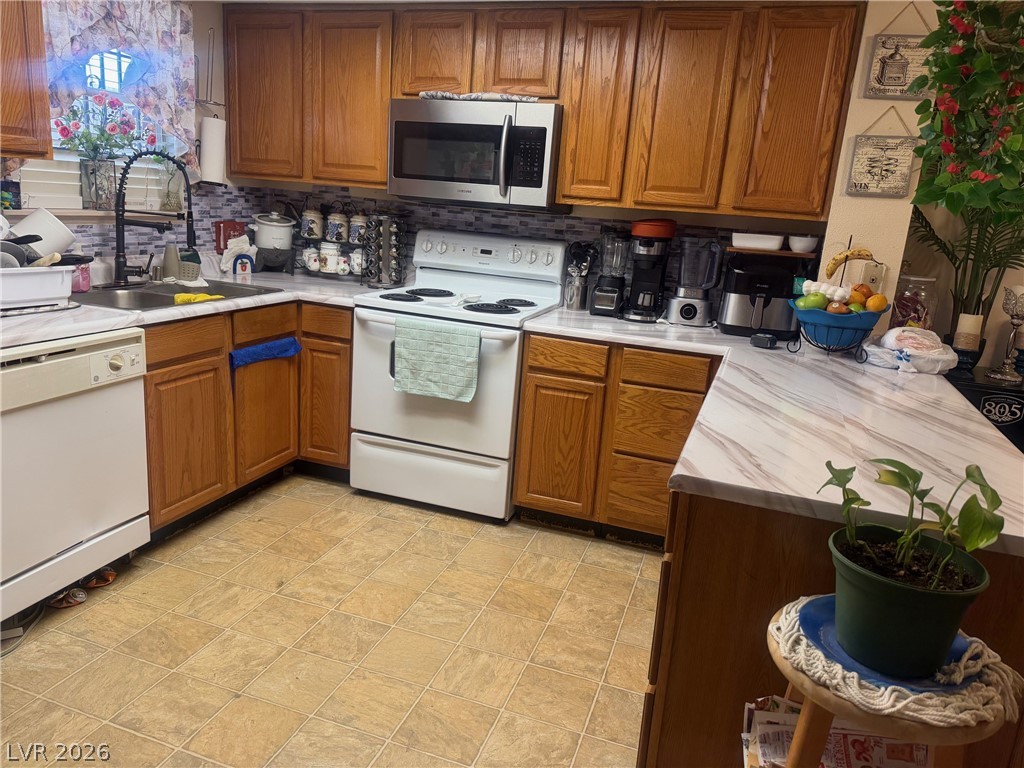 6033 Vegas Drive Las Vegas NV 89108