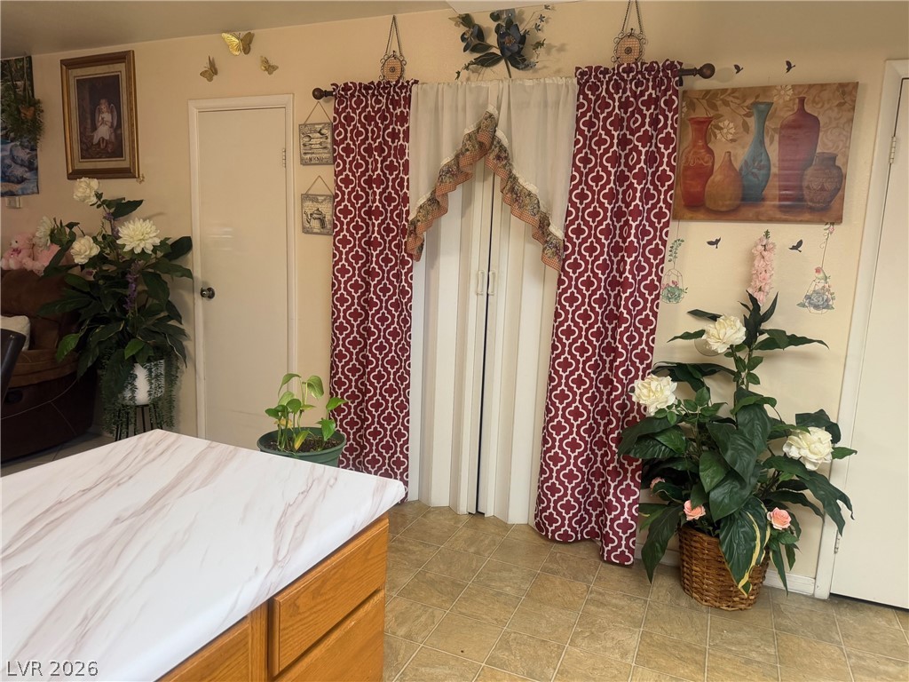 6033 Vegas Drive Las Vegas NV 89108