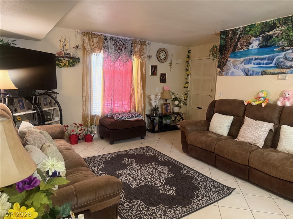 6033 Vegas Drive Las Vegas NV 89108