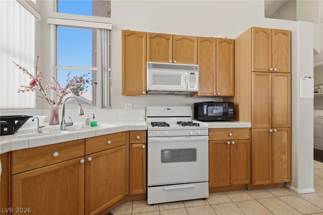 9642 Midnight Sun Avenue Las Vegas NV 89147