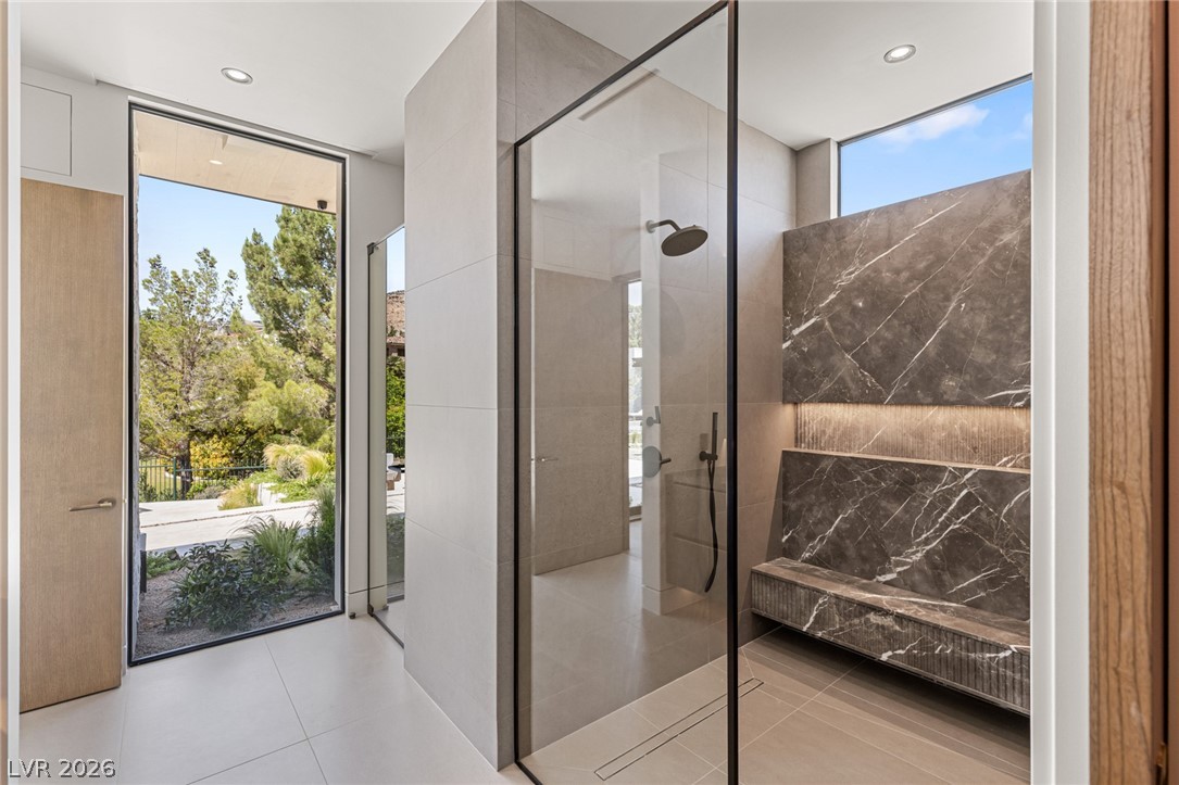 24 Pebble Hills Court Las Vegas NV 89141