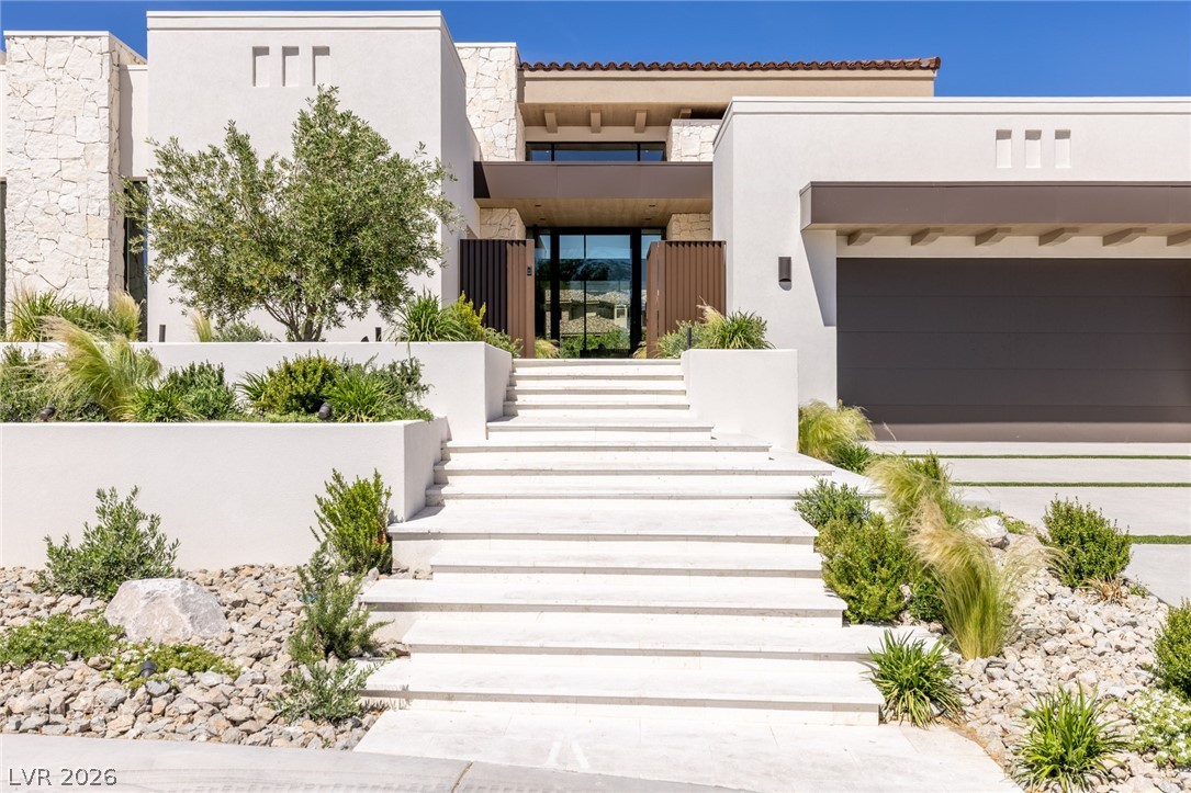 24 Pebble Hills Court Las Vegas NV 89141