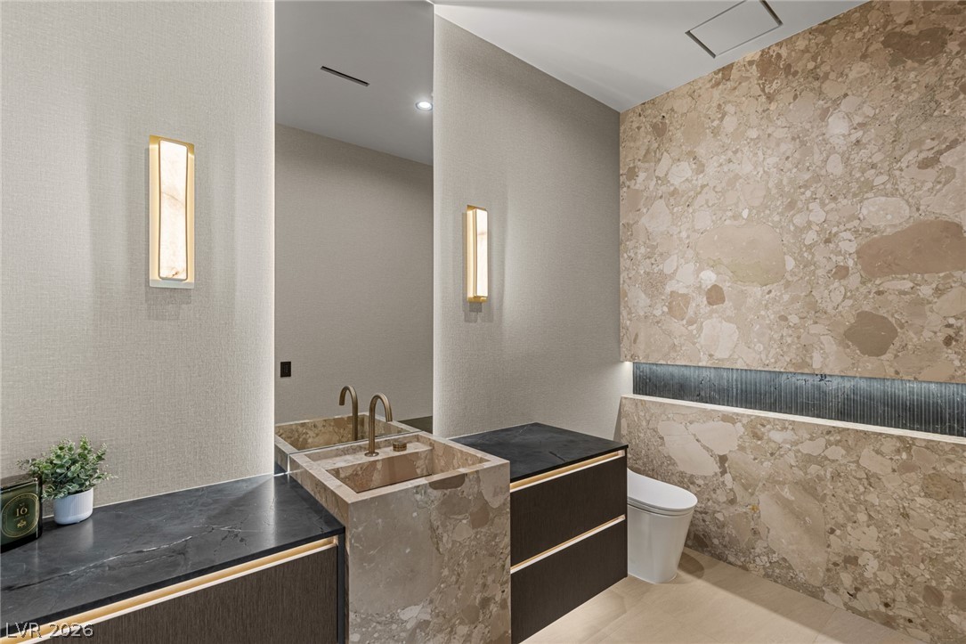 24 Pebble Hills Court Las Vegas NV 89141