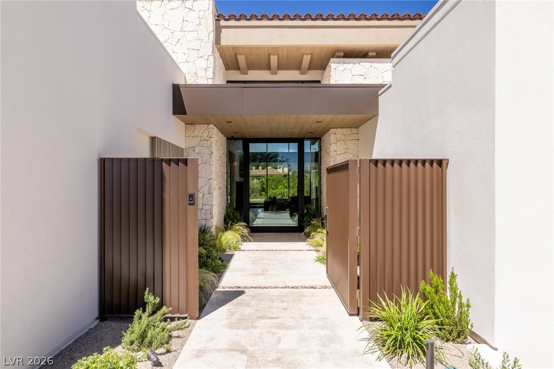 24 Pebble Hills Court Las Vegas NV 89141