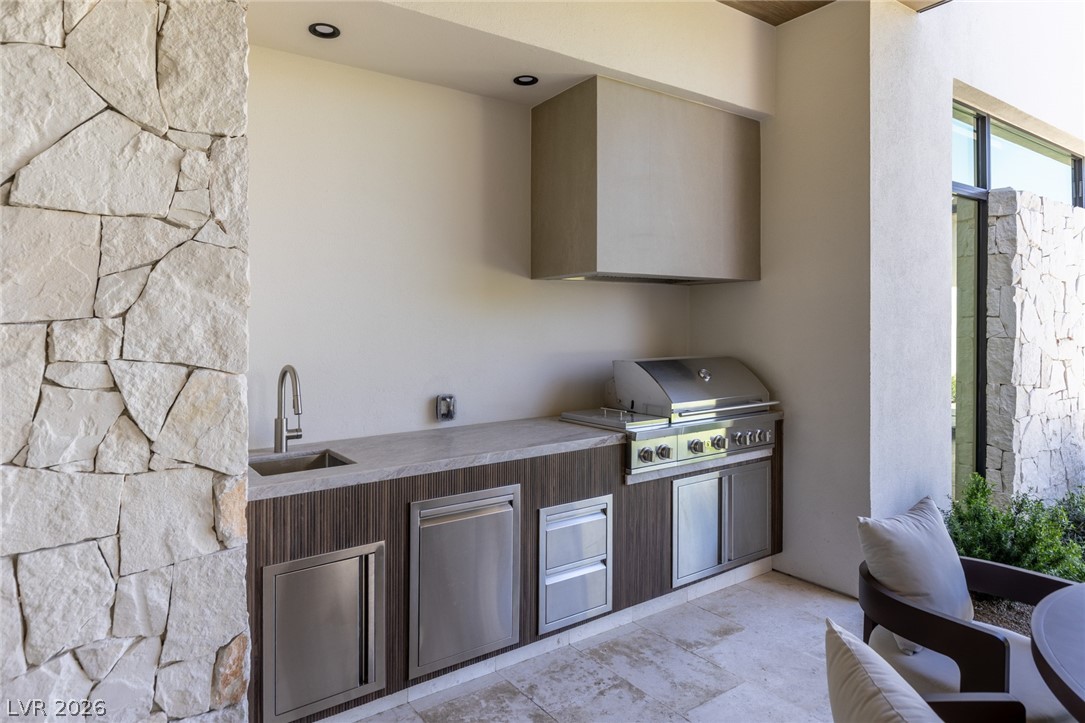 24 Pebble Hills Court Las Vegas NV 89141