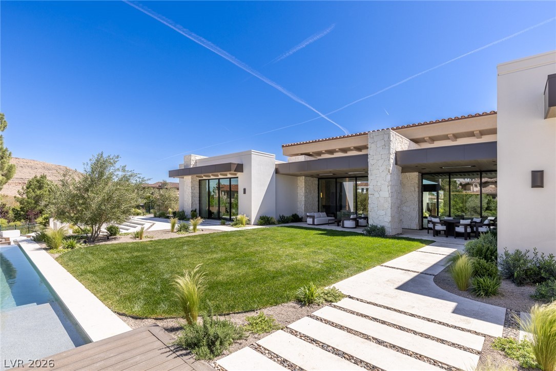 24 Pebble Hills Court Las Vegas NV 89141