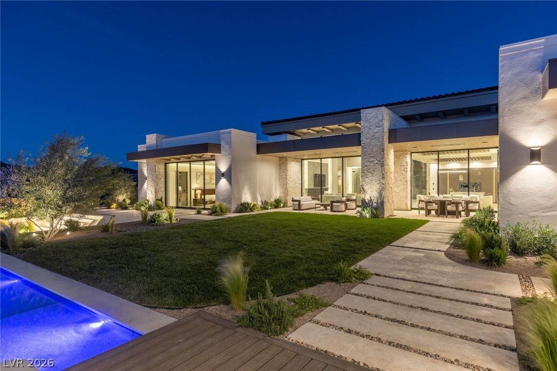 24 Pebble Hills Court Las Vegas NV 89141