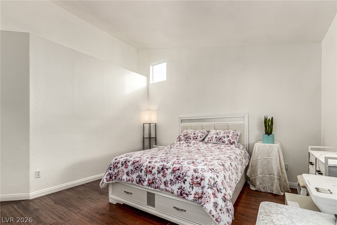 5931 Whalers Drift Street North Las Vegas NV 89031