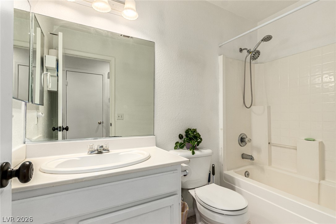 5931 Whalers Drift Street North Las Vegas NV 89031