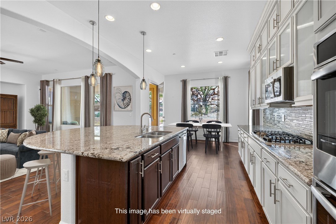 72 Rezzonico Drive Henderson NV 89011