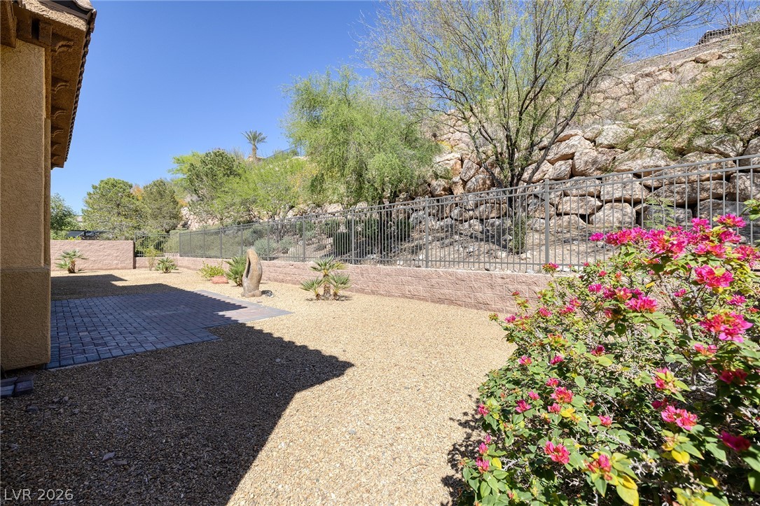72 Rezzonico Drive Henderson NV 89011