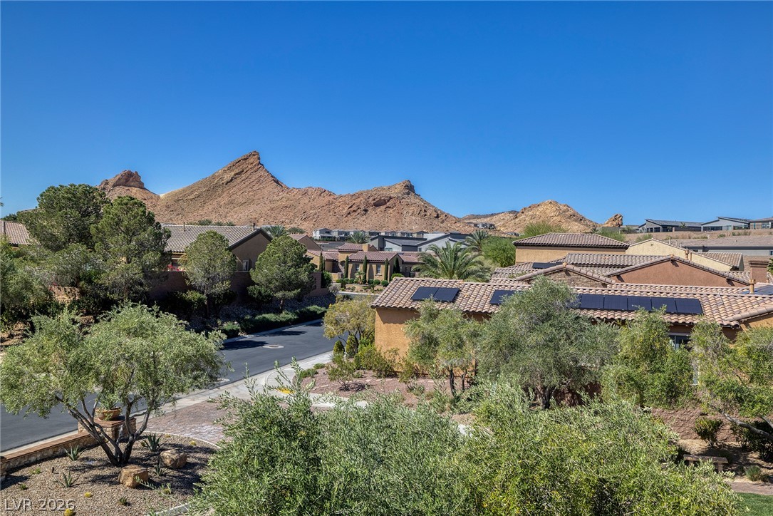 72 Rezzonico Drive Henderson NV 89011