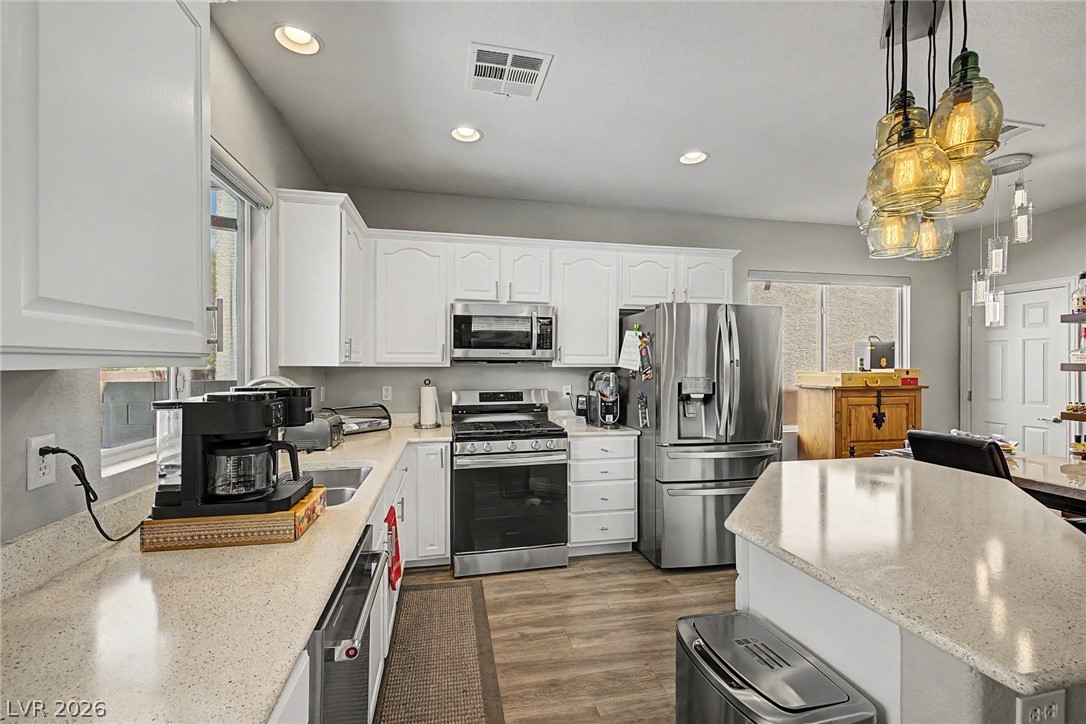 10536 Laurelwood Lake Avenue Las Vegas NV 89166