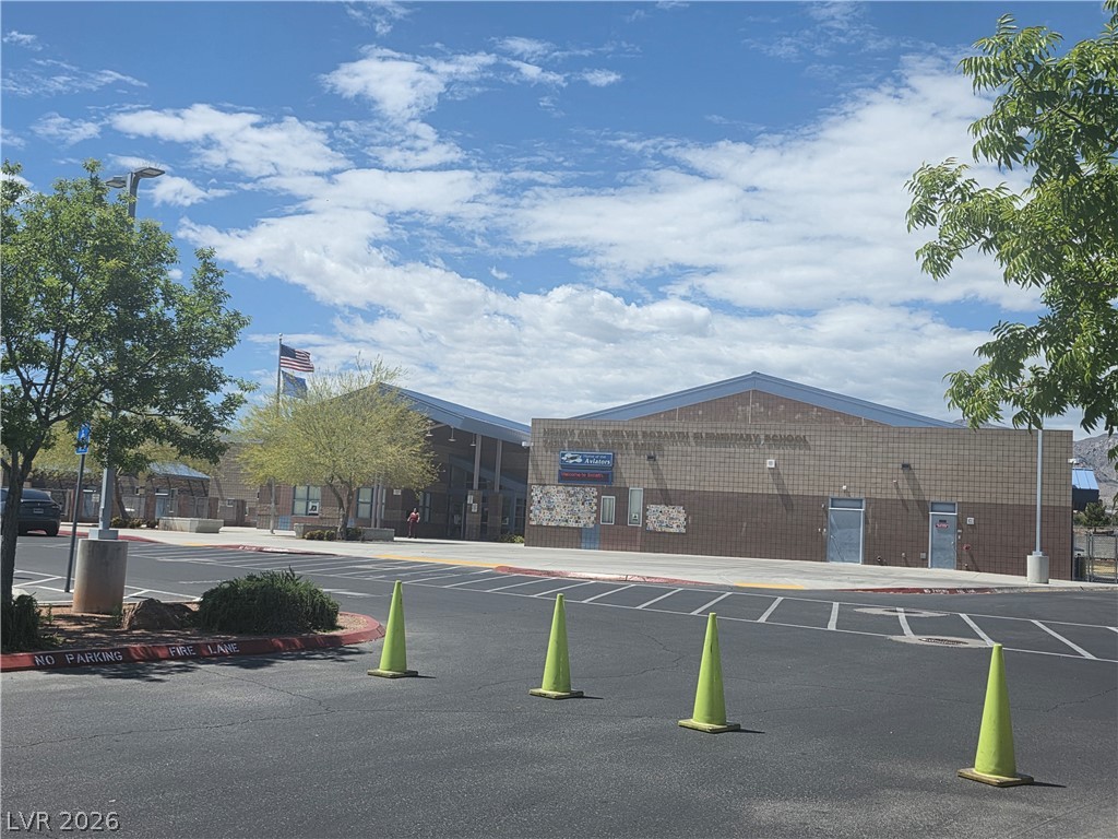10536 Laurelwood Lake Avenue Las Vegas NV 89166