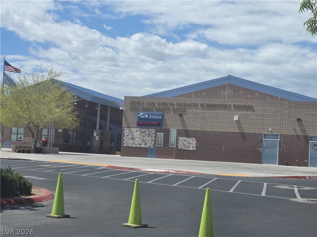10536 Laurelwood Lake Avenue Las Vegas NV 89166
