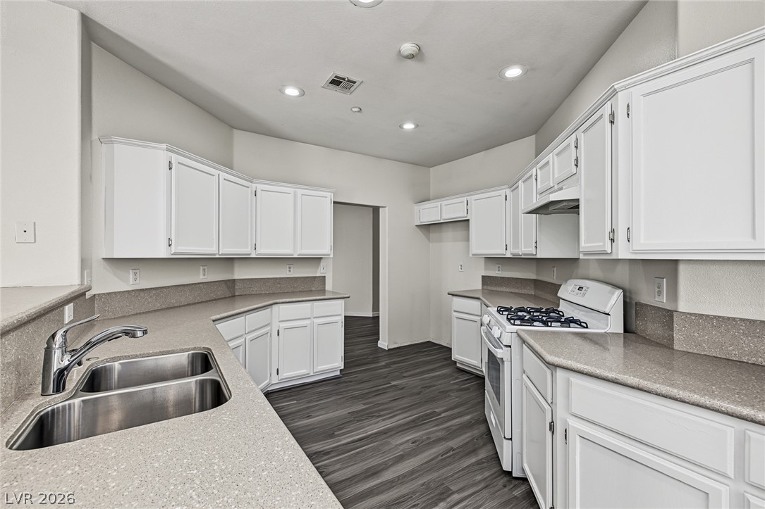 321 John Henry Drive Henderson NV 89014