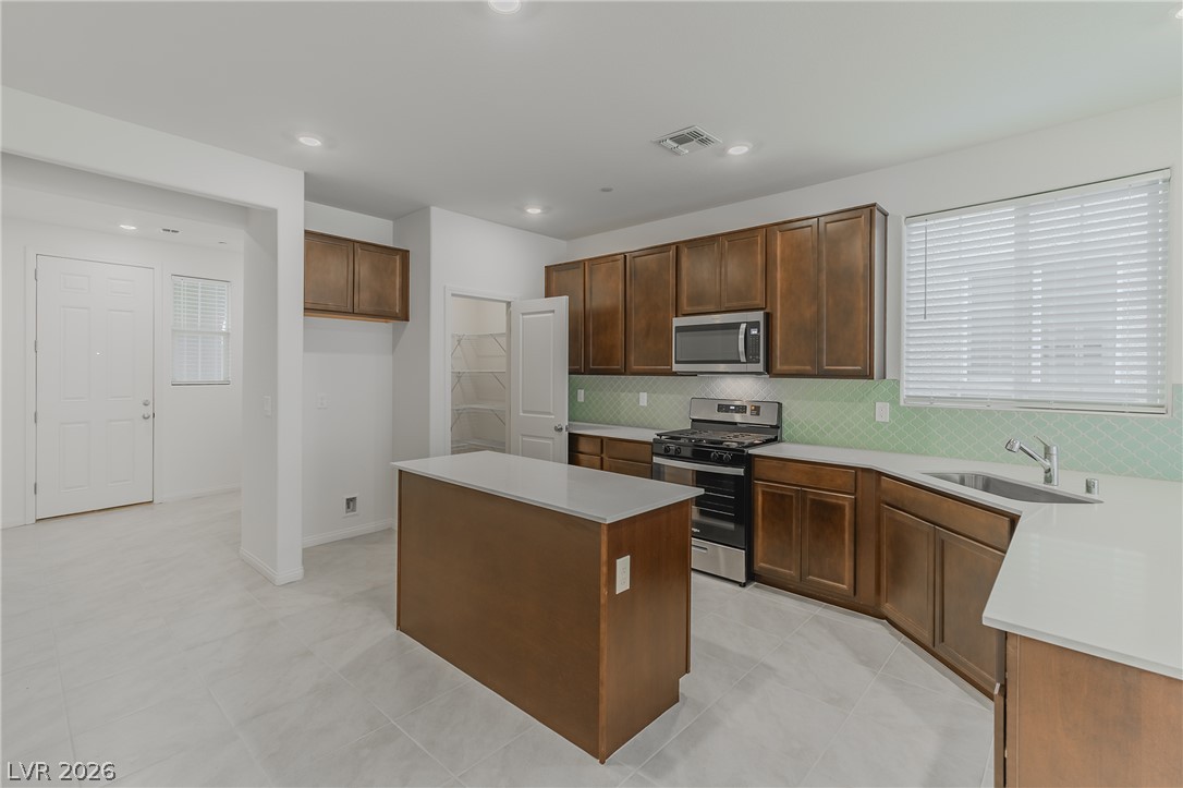 3765 Osiris Avenue Henderson NV 89044