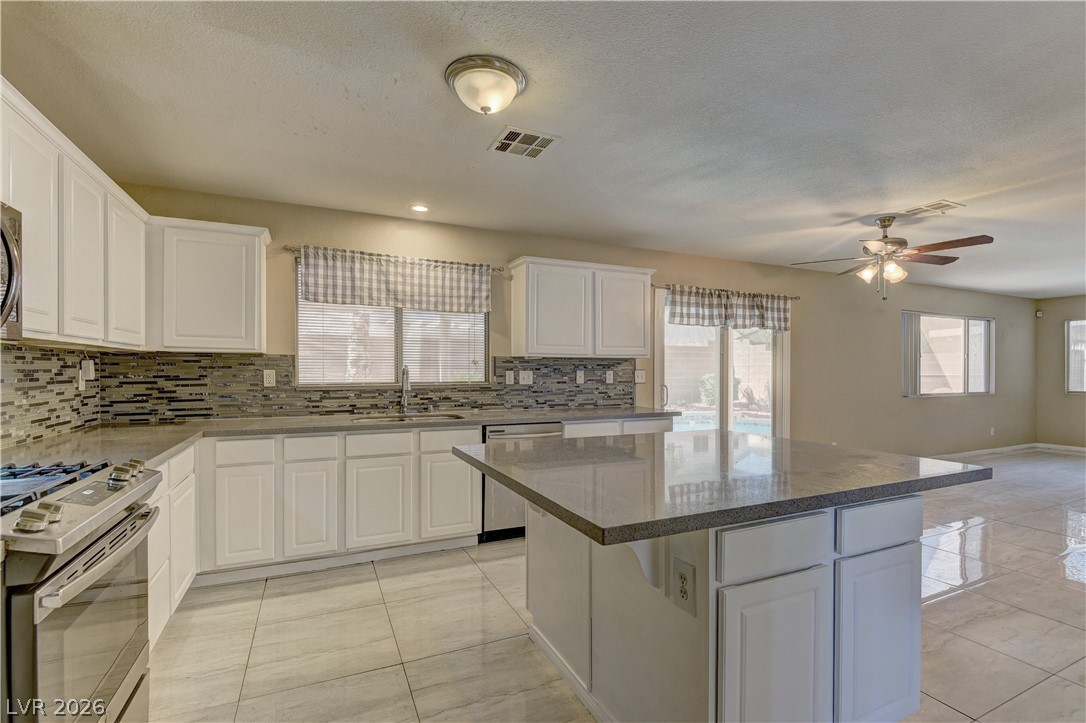 2619 Paradise Isle Avenue North Las Vegas NV 89031