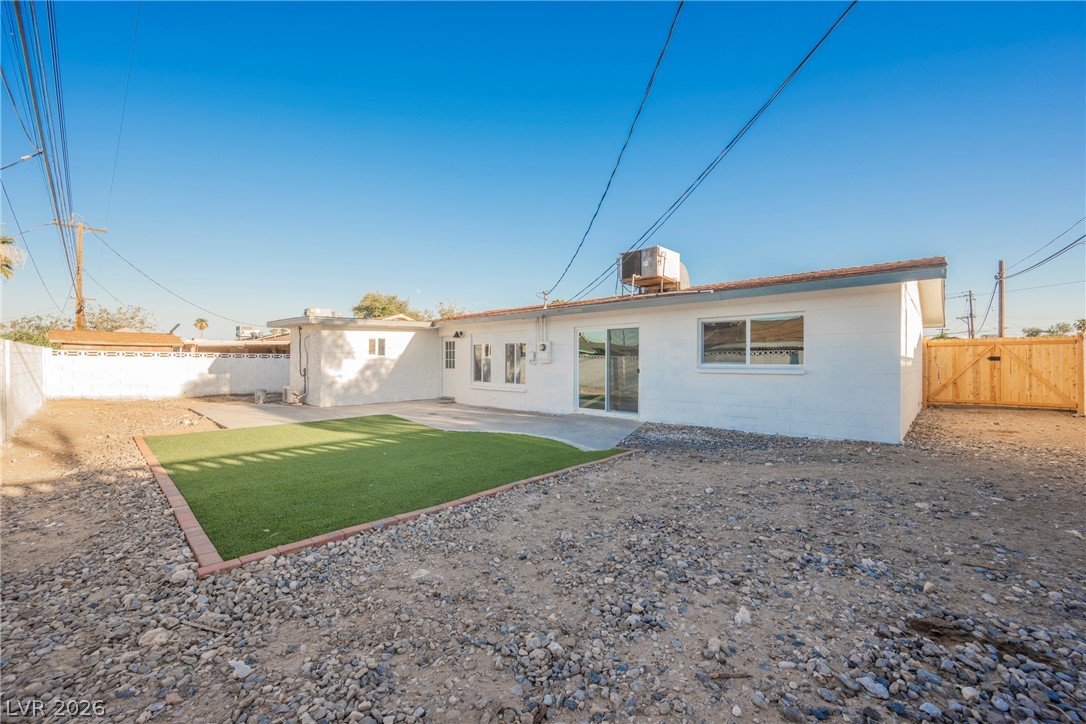 872 Count Wutzke Avenue Las Vegas NV 89119