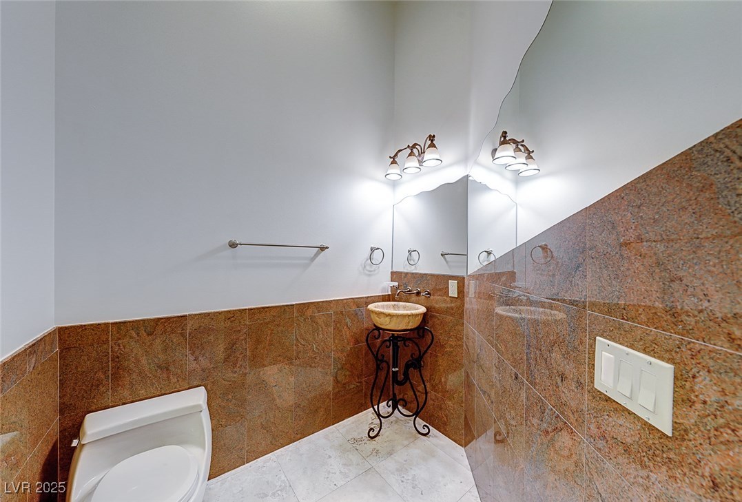 5645 North Chieftain Street Las Vegas NV 89149