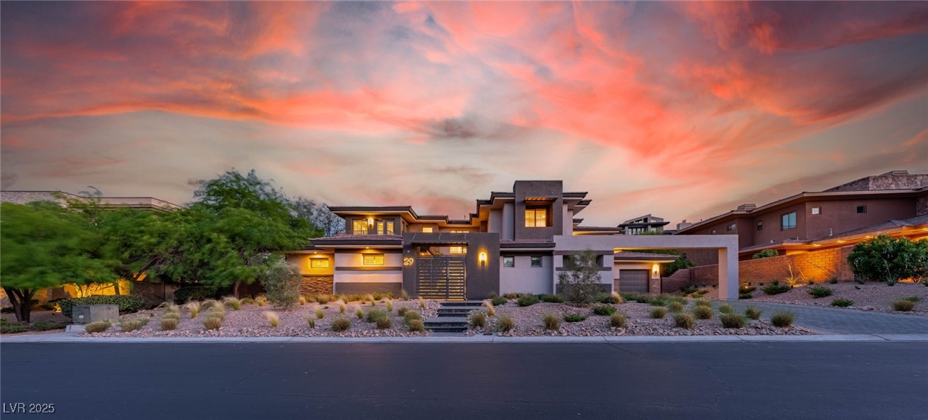 29 Soaring Bird Court Las Vegas NV 89135