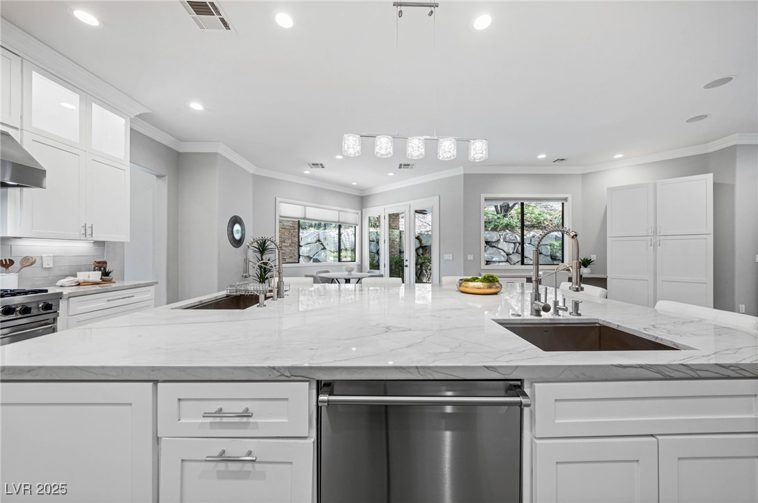 29 Soaring Bird Court Las Vegas NV 89135