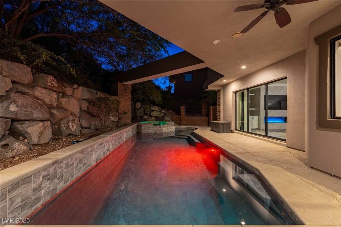 29 Soaring Bird Court Las Vegas NV 89135