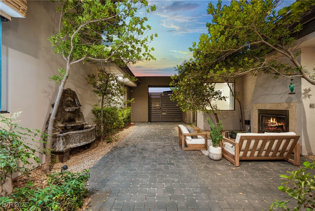 29 Soaring Bird Court Las Vegas NV 89135