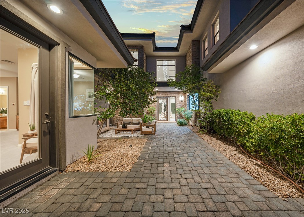 29 Soaring Bird Court Las Vegas NV 89135