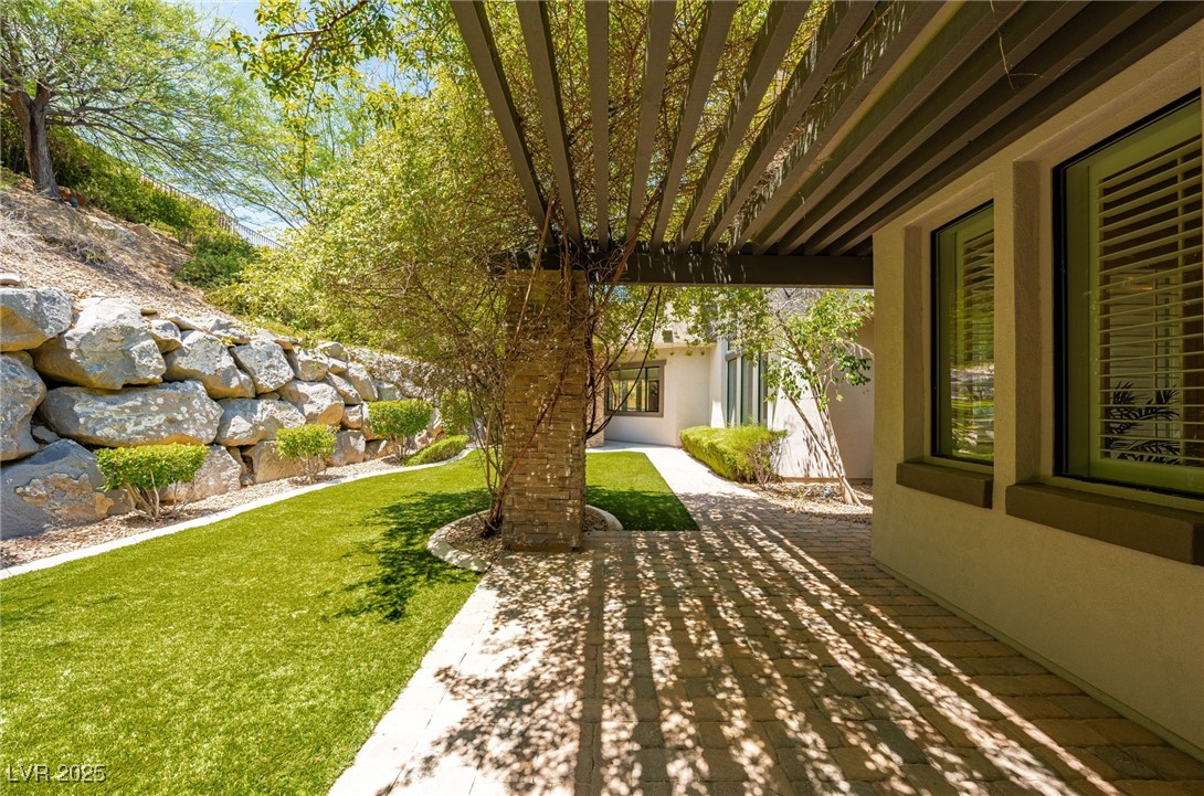 29 Soaring Bird Court Las Vegas NV 89135