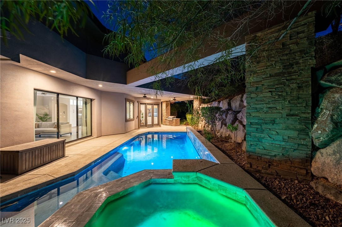 29 Soaring Bird Court Las Vegas NV 89135