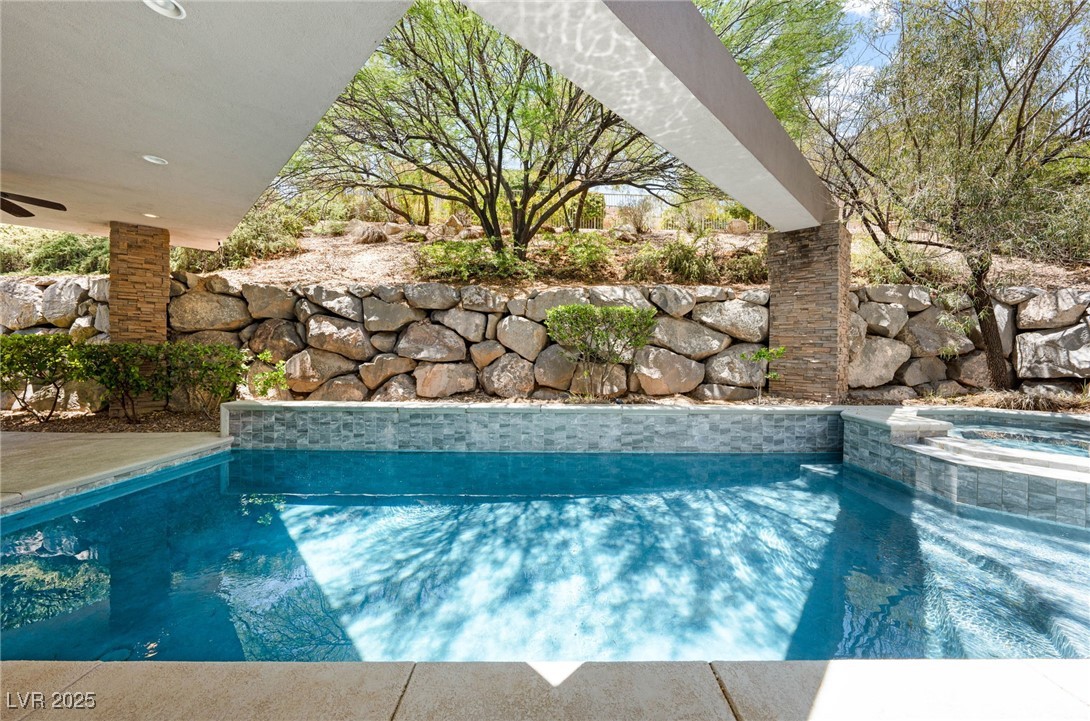 29 Soaring Bird Court Las Vegas NV 89135