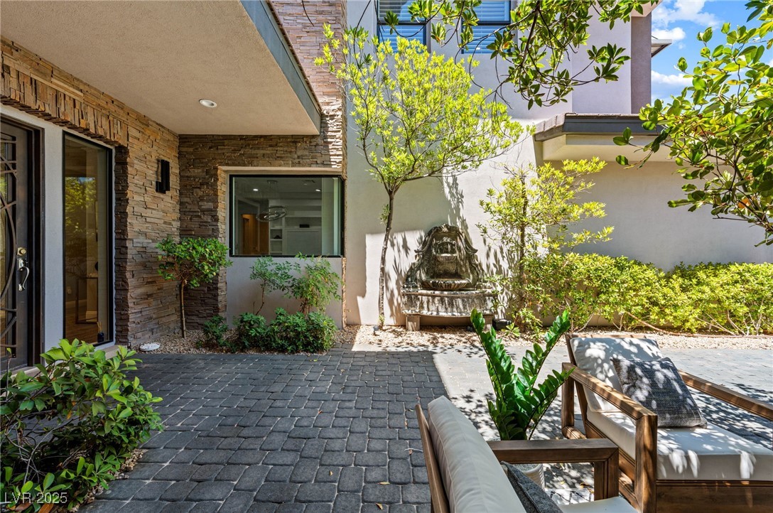 29 Soaring Bird Court Las Vegas NV 89135