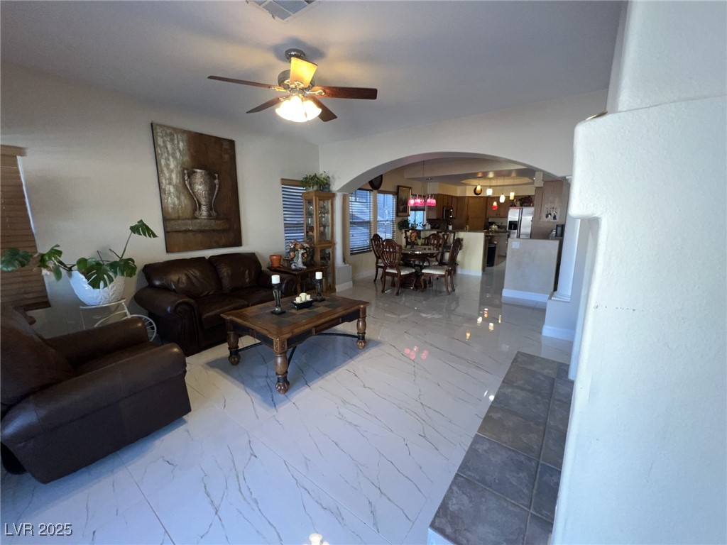 6596 Secluded Avenue Las Vegas NV 89110