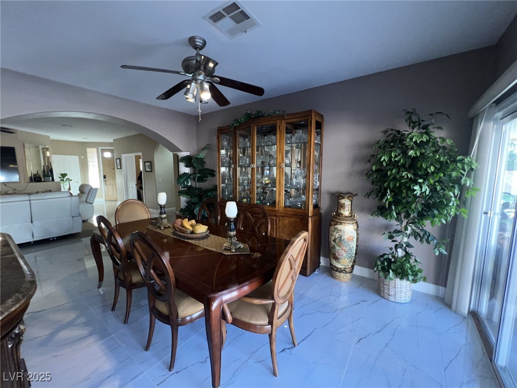 6596 Secluded Avenue Las Vegas NV 89110