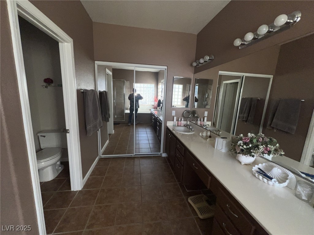 6596 Secluded Avenue Las Vegas NV 89110